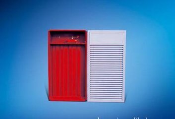 �������L��